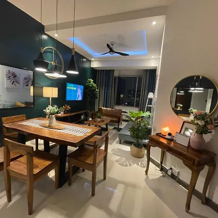 Luxurious & Spacious Suite At The Heart Of Manila