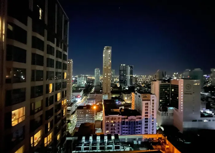 Aparthotel Luxurious & Spacious At The Heart Of